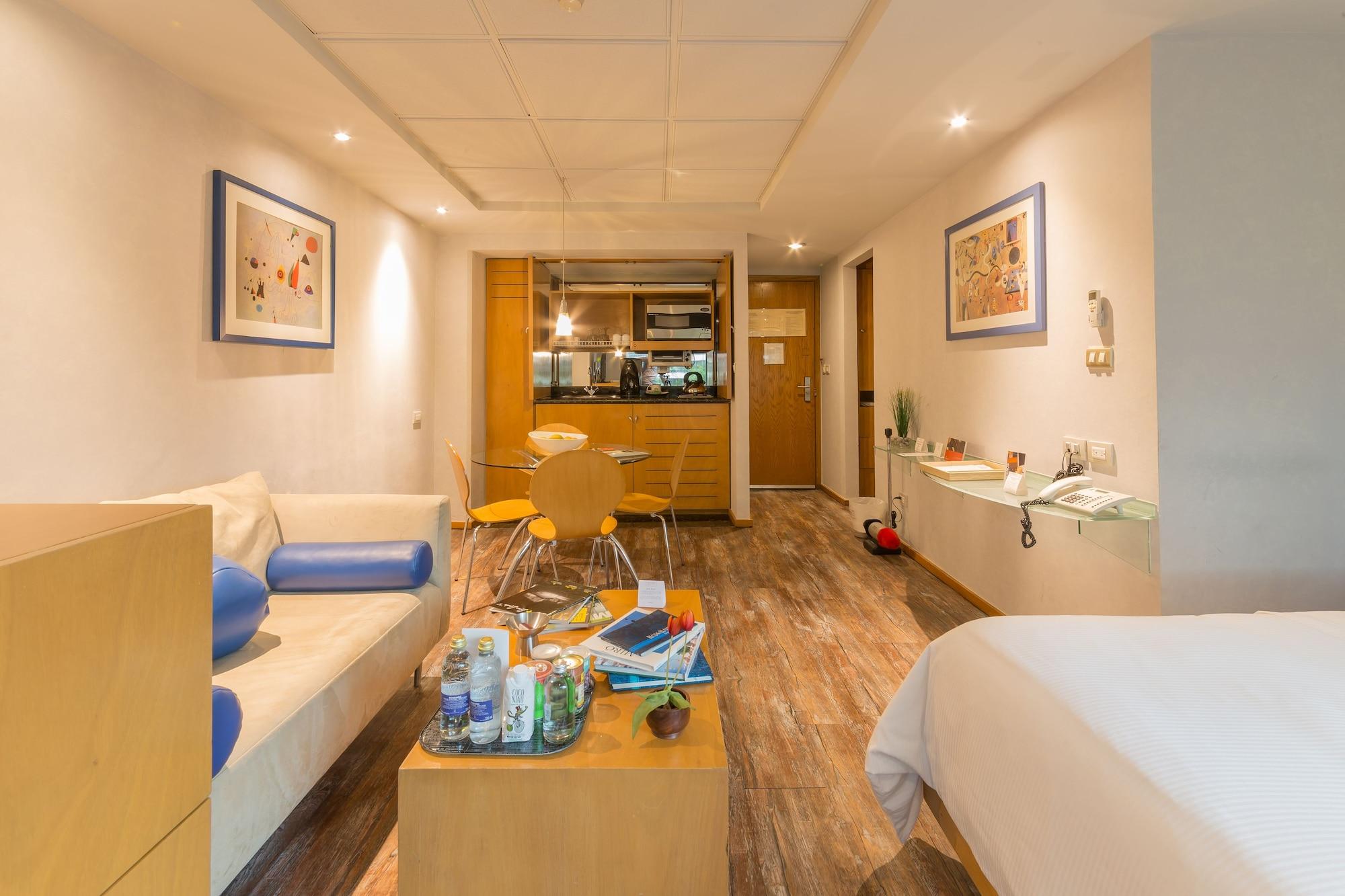 Suites Contempo Mexico City Exterior photo A typical studio apartment