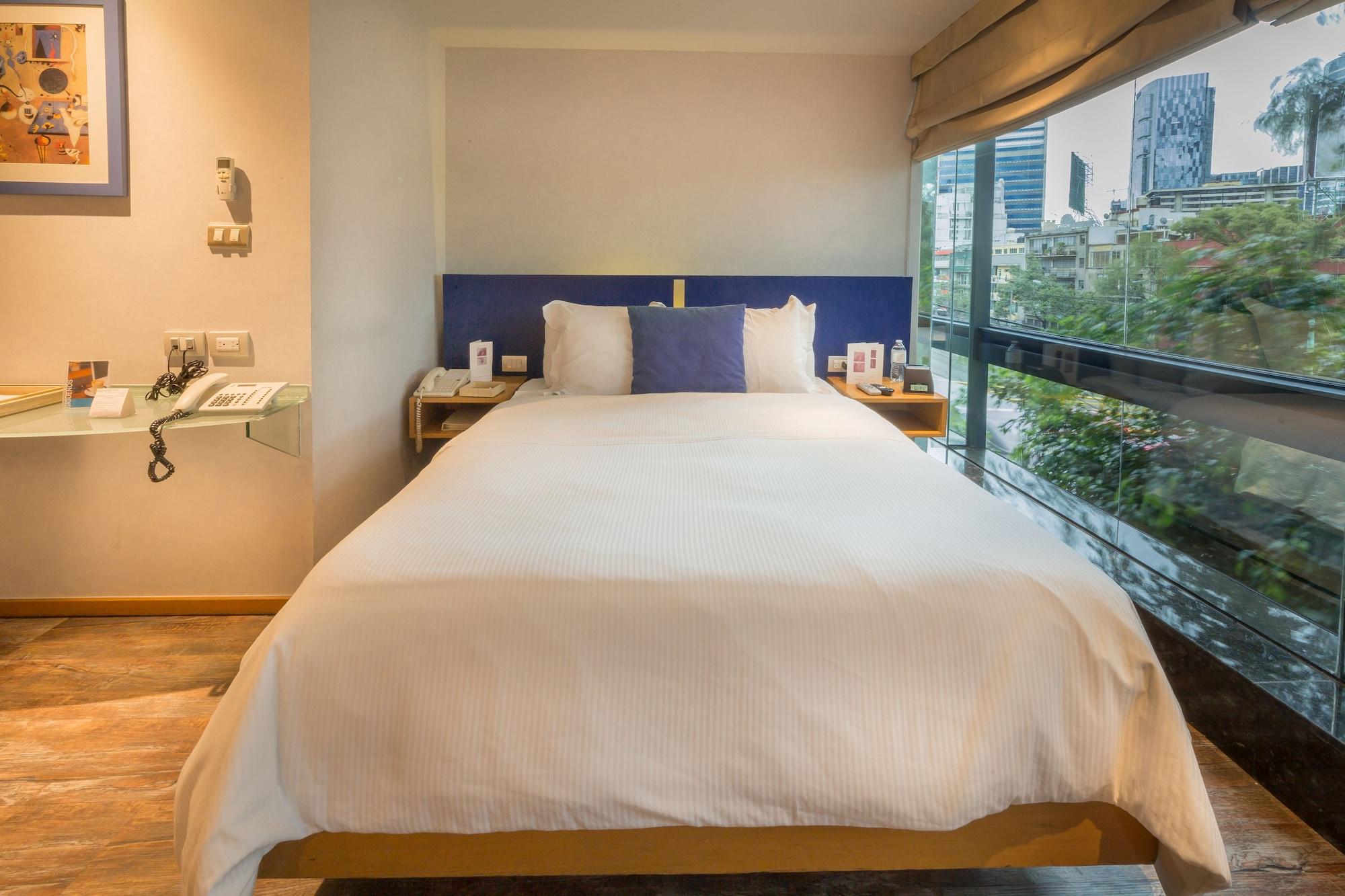 Suites Contempo Mexico City Exterior photo A room at the hotel