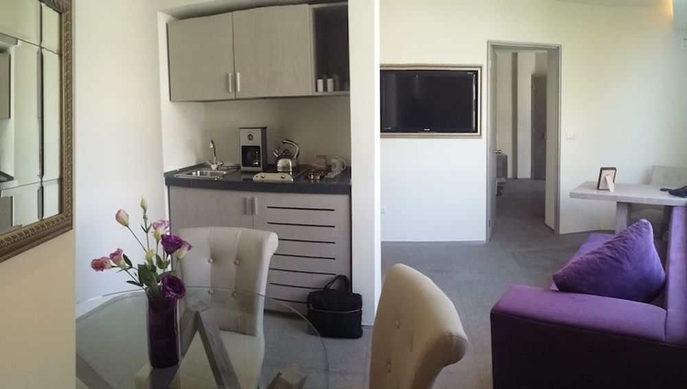 Suites Contempo Mexico City Exterior photo A typical studio apartment